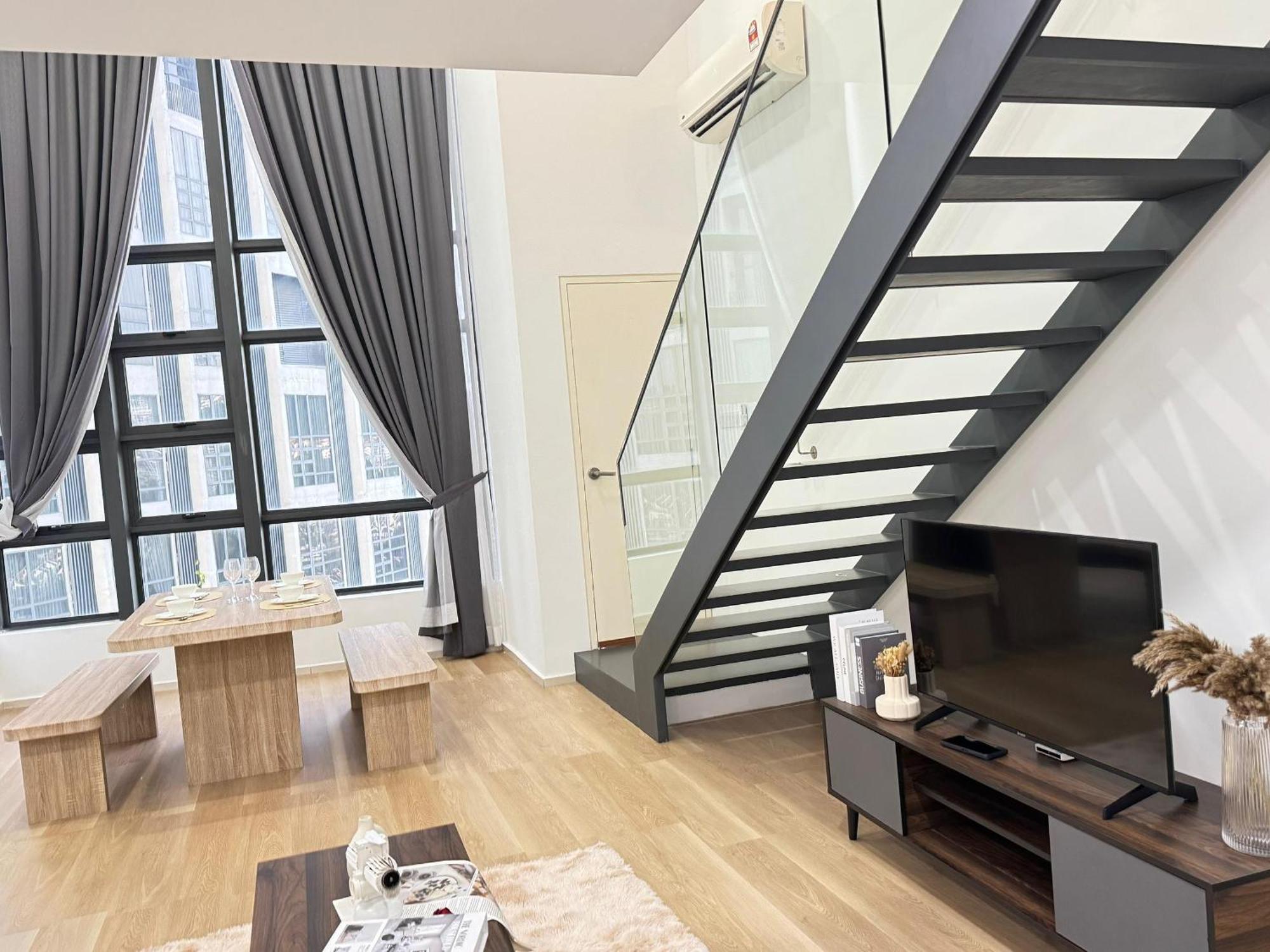 Urban Loft Mrt Convenience Klcc Nearby In Eko Cheras * Kuala Lumpur